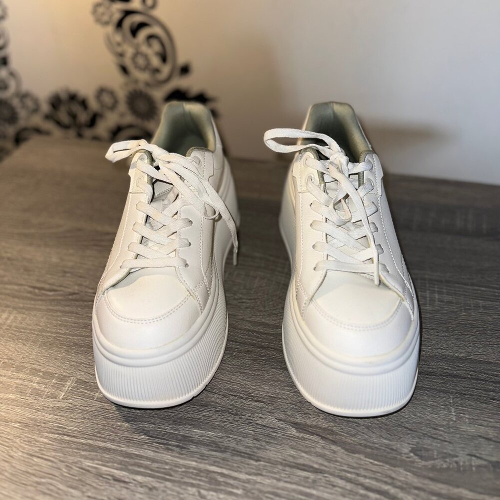 ZARA White Platform Sneakers – Minimalist Chunky Lace-Up Shoes Size 39
